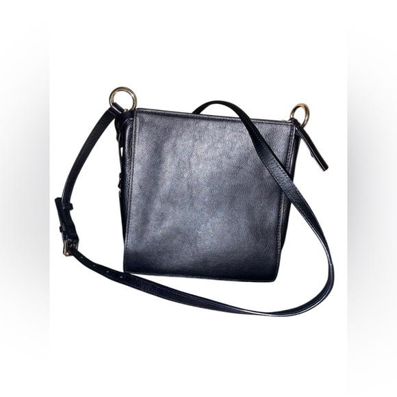 VINCE CAMUTO NWOT ELEGANT , BLK LEATHER WOMENS CROSSBODY - Picture 2 of 5